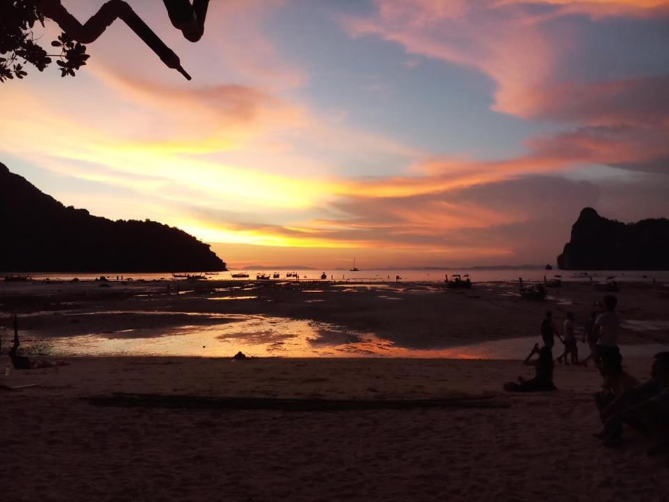 Stones Bar Dorm Rooms Koh Phi Phi Extérieur photo